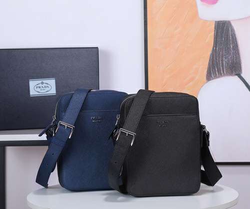 Picture of Prada Mens Bags _SKUfw108519343fw